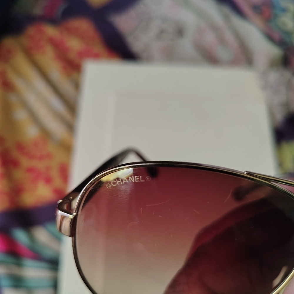CHANEL AVIATOR sunglasses, π―% Authentic ( Firm $$,π²π₯) - Picture 11 of 14